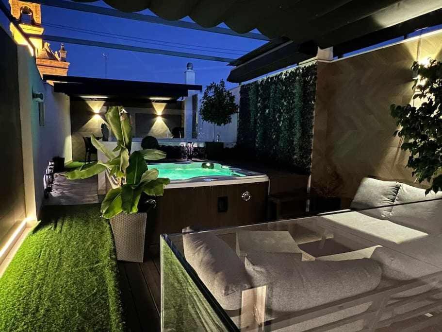Elegant Duplex 3 Master Bedrooms And Private Sevilla Exteriér fotografie