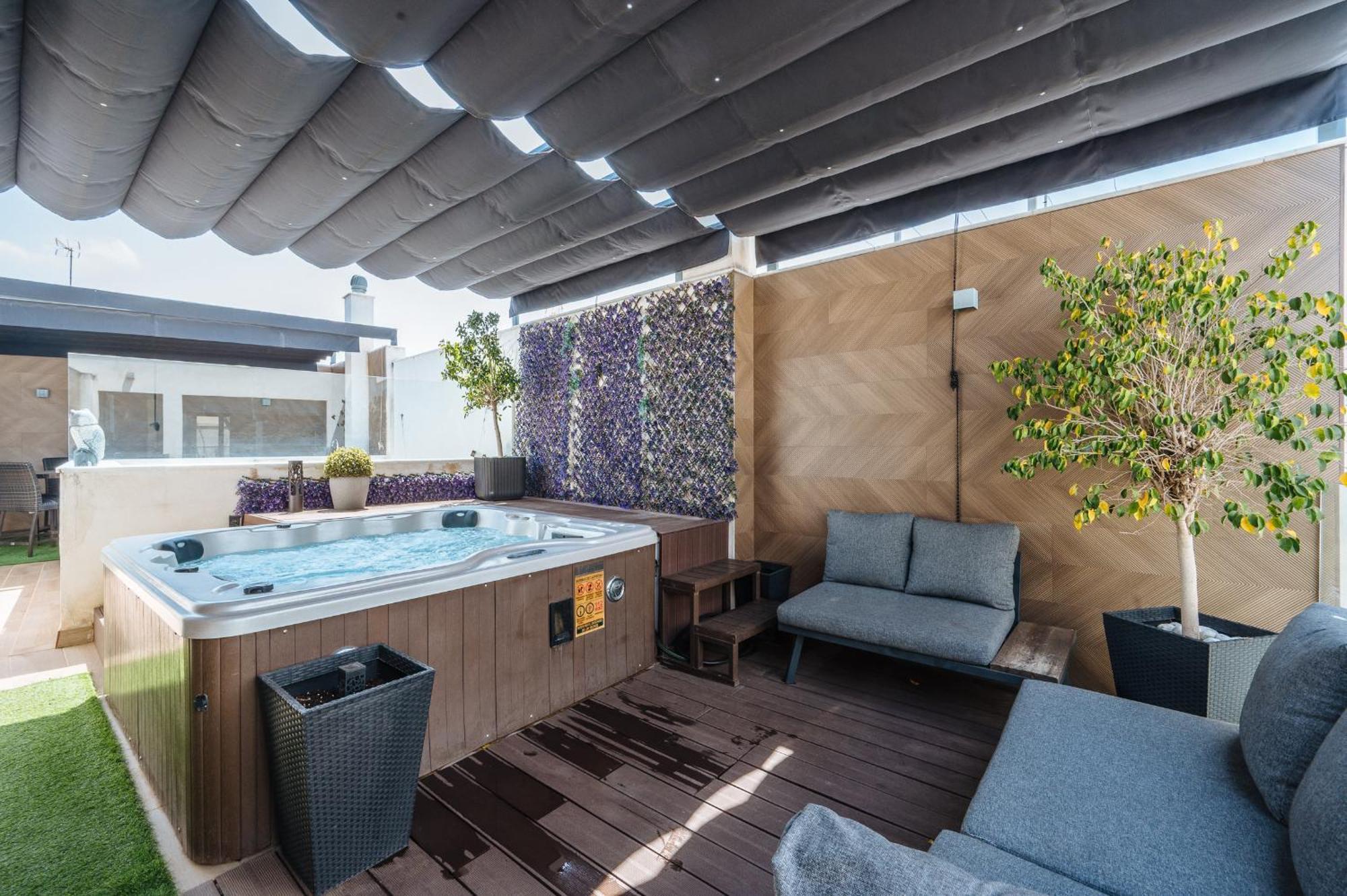 Elegant Duplex 3 Master Bedrooms And Private Sevilla Exteriér fotografie